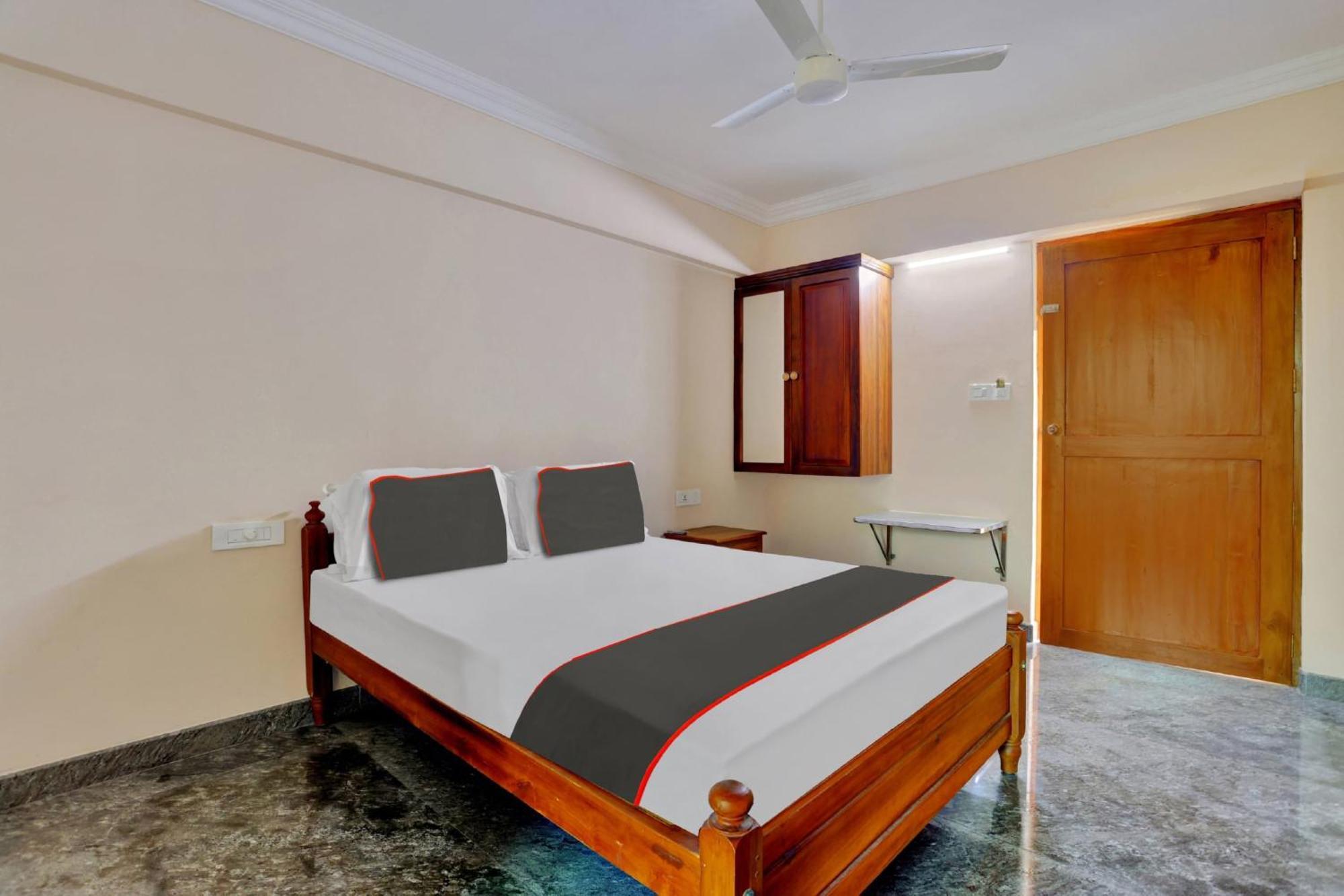 Hotel O Family Castle Inn Collection O تريفِندرم المظهر الخارجي الصورة