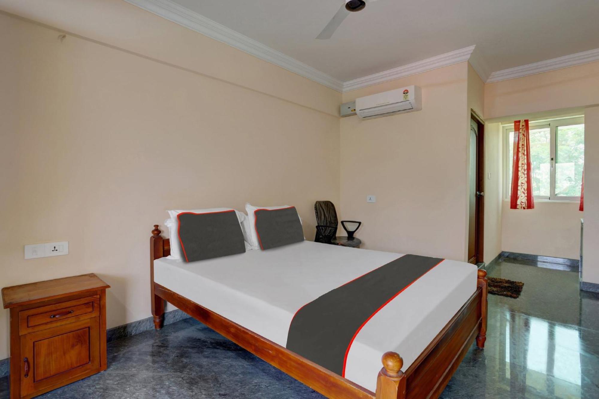 Hotel O Family Castle Inn Collection O تريفِندرم المظهر الخارجي الصورة